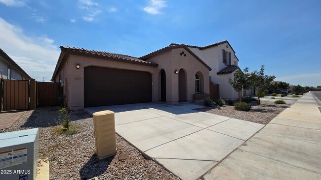2563 W Hidalgo Ave in Phoenix, AZ - Building Photo - Building Photo