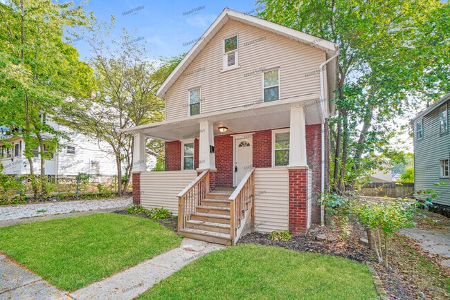 2203 6th St SW in Akron, OH - Building Photo - Building Photo