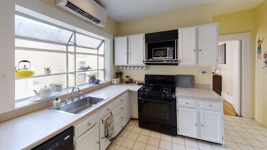 307 Tappan St in Brookline, MA - Building Photo - Building Photo