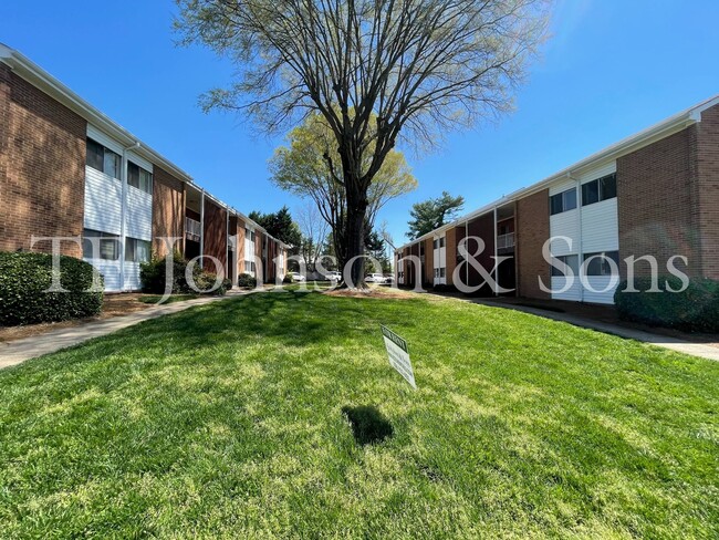 property at 2001 S Main St