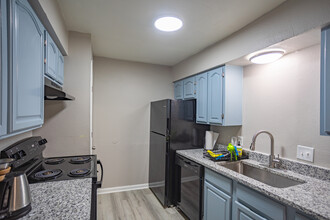 Indigo Villas in Oklahoma City, OK - Building Photo - Interior Photo