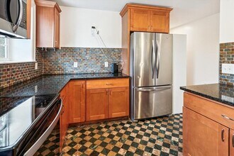 345 E 28th St in Baltimore, MD - Building Photo - Building Photo