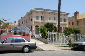 812 S Mariposa Ave in Los Angeles, CA - Building Photo - Building Photo