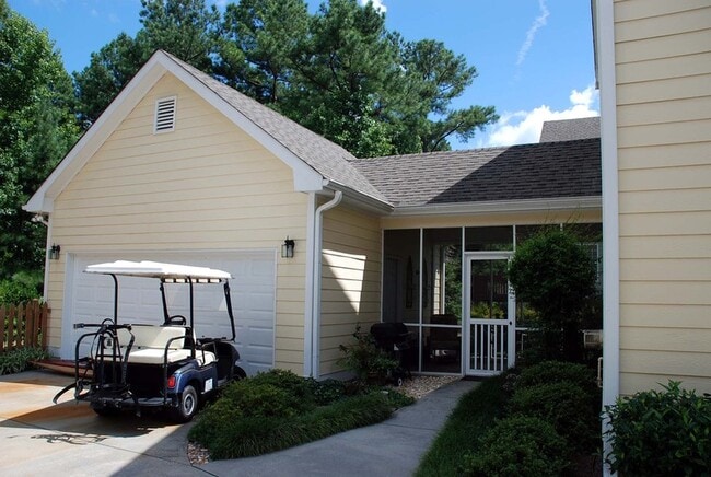 125 Denham Square in Peachtree City, GA - Building Photo - Building Photo