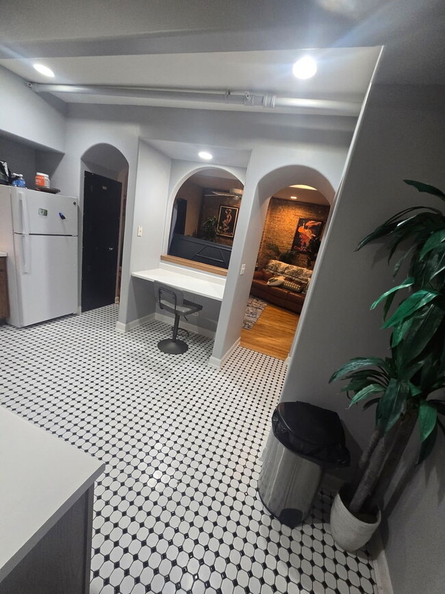 520 N Milwaukee Ave in Libertyville, IL - Building Photo - Building Photo