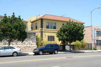 2841 W 8th in Los Angeles, CA - Building Photo - Building Photo