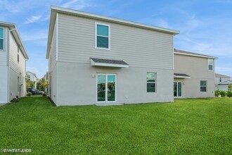 12146 Monterey Pine Ln in Ft. Myers, FL - Building Photo - Building Photo