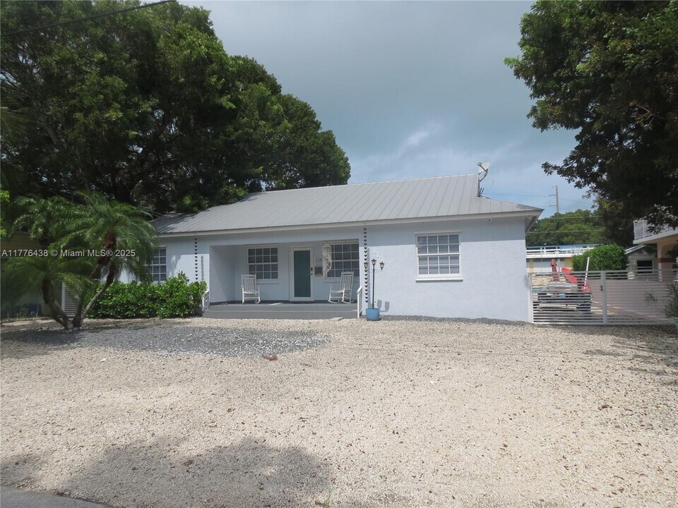 119 Peace Ave in Tavernier, FL - Building Photo