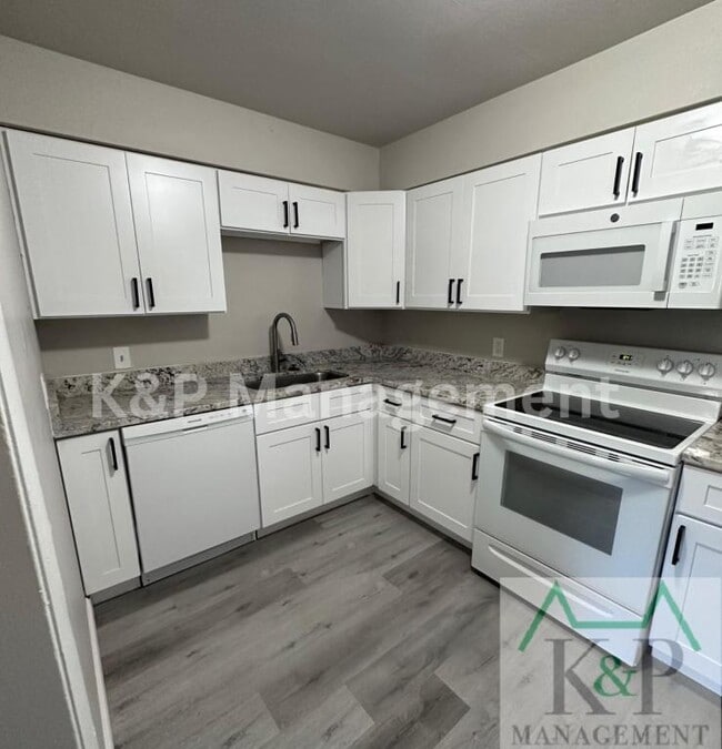 property at 515 Duchess Ct