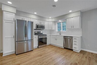 3 Maplewood Terrace-Unit -1 in Goshen, NY - Building Photo - Building Photo