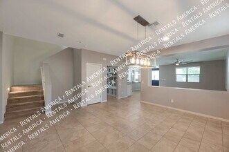 1079 W Blue Rdg Dr in San Tan Valley, AZ - Building Photo - Building Photo