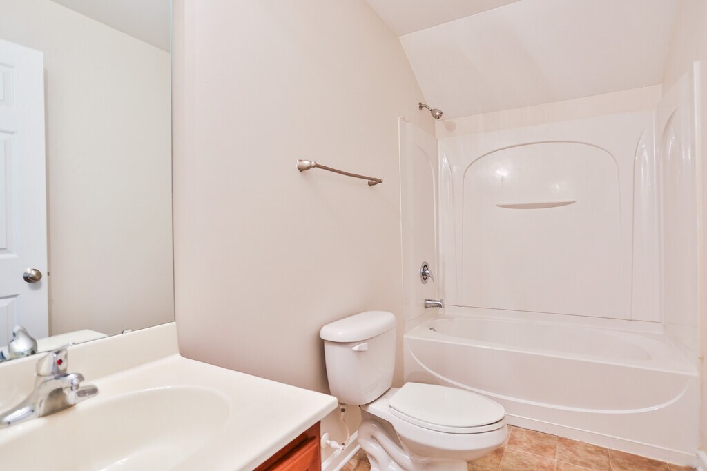 Meadow Creek Townhomes Concord, NC Apartments