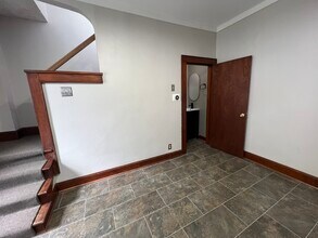 64 E Dodridge St in Columbus, OH - Building Photo - Building Photo