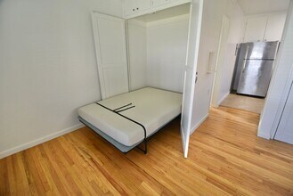 605-609 North Hollywood Way in Burbank, CA - Building Photo - Building Photo