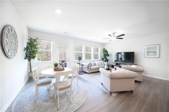 257 Whitetail Cir in Canton, GA - Building Photo - Building Photo