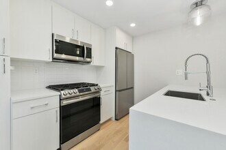 10 Lamson Ct in Boston, MA - Building Photo - Building Photo
