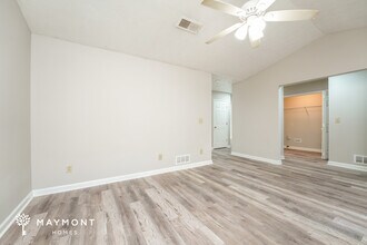 1099 Old Saybrook Ct in Stone Mountain, GA - Building Photo - Building Photo