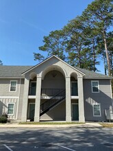 Baytree Court Apartments in Valdosta, GA - Building Photo - Building Photo