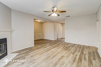 1005 Meadowbend Dr in Cedar Hill, TX - Building Photo - Building Photo