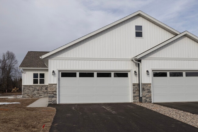 property at 920 Green Pastures Trl