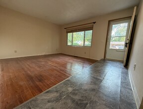 3715 Stratford Ave in Lansing, MI - Building Photo - Building Photo
