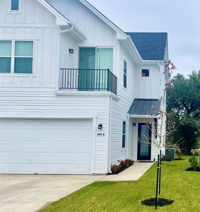 property at 400 US-290