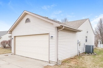 6113 Longmeadow Dr in Indianapolis, IN - Building Photo - Building Photo