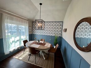 4140 Riata Ranch Rd in Waco, TX - Foto de edificio - Building Photo