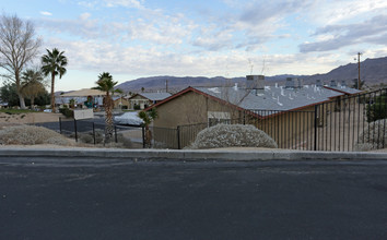 Twentynine Palms in Twentynine Palms, CA - Foto de edificio - Building Photo