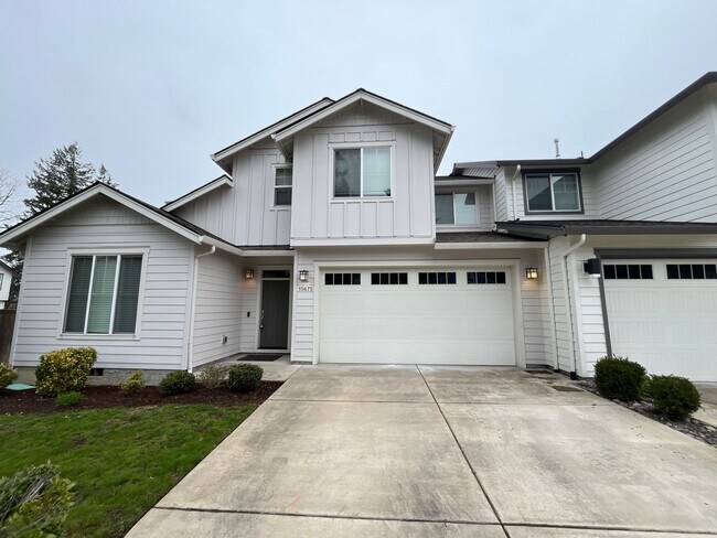 property at 15675 NE Clackamas Ct