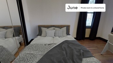 Private bedroom in 4 bed/2.5 bath Home in Boston, MA - Building Photo - Building Photo