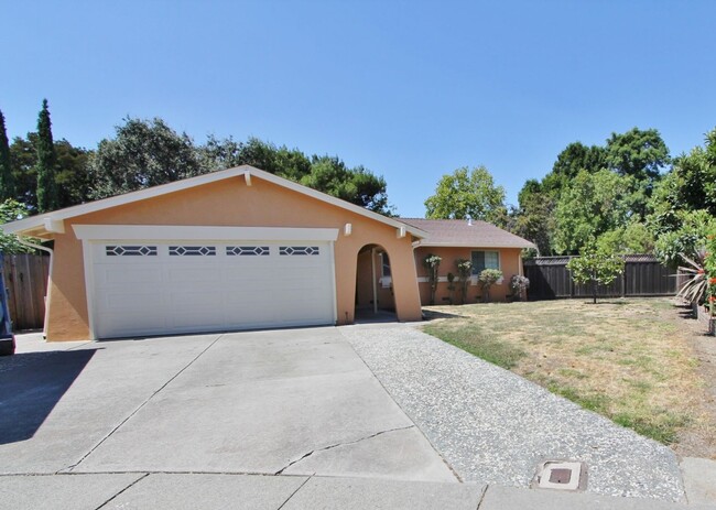 34235 Newton Pl in Fremont, CA - Building Photo - Building Photo