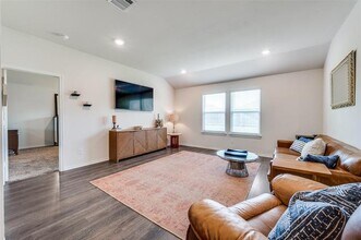 6109 Ballenger Rd in Aubrey, TX - Building Photo - Building Photo