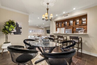 2347 Fox Hills Dr in Los Angeles, CA - Building Photo - Building Photo