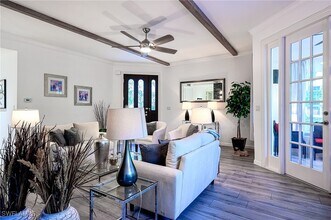 133 Colonade Cir in Naples, FL - Foto de edificio - Building Photo