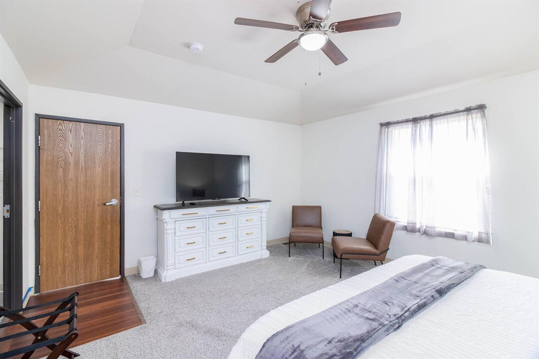 53361 Zachary Dr-Unit -ID1032311P in New Baltimore, MI - Building Photo