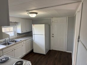 315 N Highland Ave in Greeneville, TN - Building Photo - Building Photo