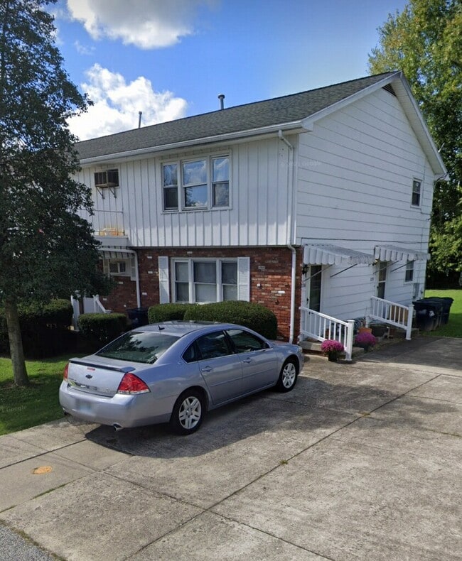2151 Mantz St Rentals in Ashland, KY