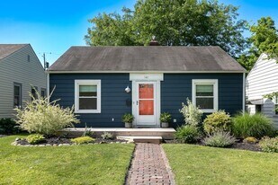 343 E Royal Forest Blvd in Columbus, OH - Building Photo