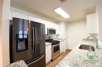122 McKenna Cir in Greenville, SC - Foto de edificio - Building Photo