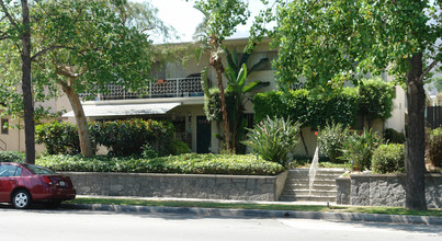 Sierra Vista in Sierra Madre, CA - Foto de edificio - Building Photo