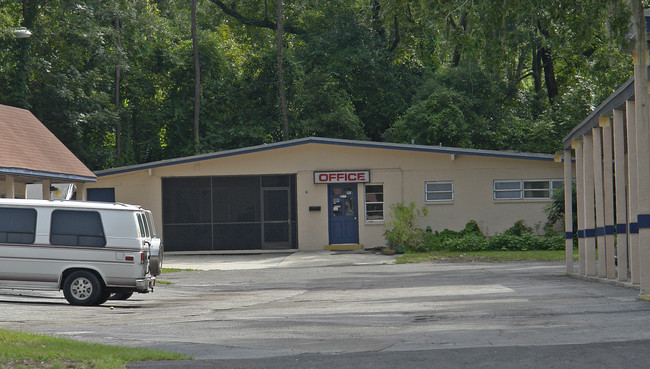 2307 SW 13th St in Gainesville, FL - Building Photo - Building Photo