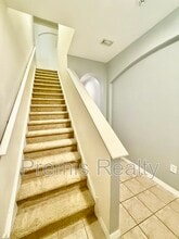 2043 Strathmill Dr in Clearwater, FL - Building Photo - Building Photo