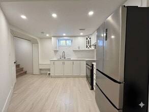 35 Stewart St in Grimsby, ON - Building Photo - Building Photo