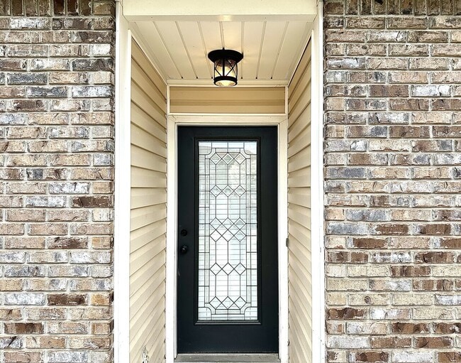 148 Chase Creek Cir in Pelham, AL - Building Photo - Building Photo