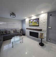 13958 SW 44th Ln Cir in Miami, FL - Building Photo - Building Photo