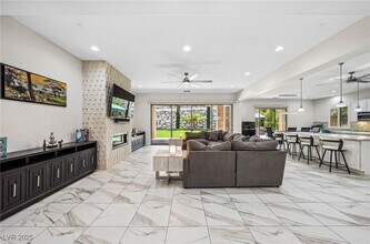 47 Grand Masters Dr in Las Vegas, NV - Building Photo - Building Photo