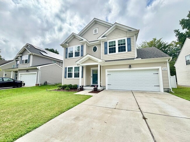 5133 Old Pughsville Rd in Chesapeake, VA - Building Photo - Building Photo