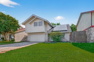7711 Del Glen Ln in Houston, TX - Building Photo