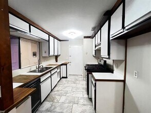 1615 Dove Dr in Garland, TX - Building Photo - Building Photo